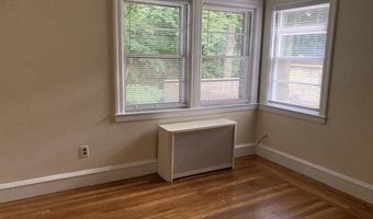 285 Knollwood Ave, Cranston, RI 02910