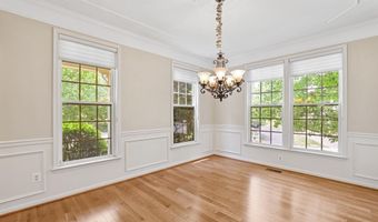 21565 CENTER POINT Cir, Ashburn, VA 20147