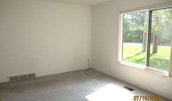 1 Westbury Ct, Ann Arbor, MI 48105