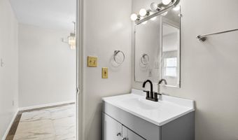 24 Delaware St, Albany, NY 12202
