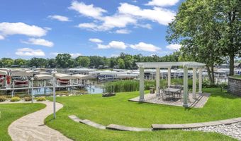 179 Broadway Street E B8, Arnolds Park, IA 51331
