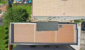 90 E 27TH St, Bayonne, NJ 07002
