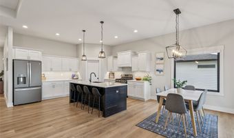 1404 NW Arbor Dr, Ankeny, IA 50023