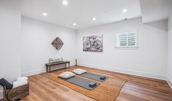4613 CHASE Ave, Bethesda, MD 20814