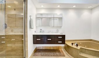 20281 E Country Club Dr 1114, Aventura, FL 33180