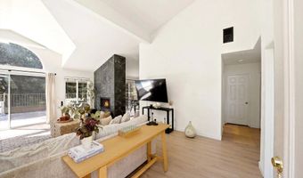 8981 Circle R Vw, Escondido, CA 92026
