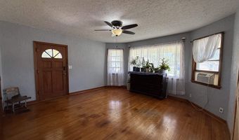 503 S Clinton St, Albia, IA 52531