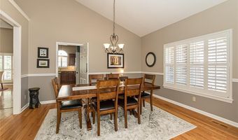 414 Arbor Glen Dr, Ballwin, MO 63021