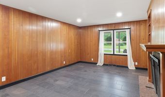 807 Hillcrest Dr, Ashland, OH 44805