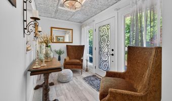 11 Inwood Pl, Aberdeen, NJ 07747