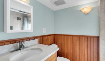 136 S Main St, Allentown, NJ 08501