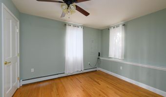 4 Hillside Rd, Atlantic Highlands, NJ 07716