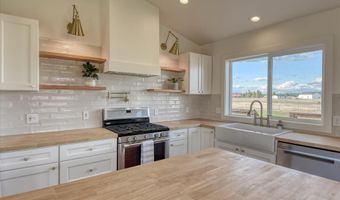 1837 E YELLOW PINE Ave, Athol, ID 83801