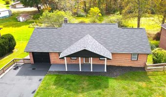 413 TANGLEWOOD Dr, Princeton, WV 24740