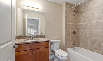 70 Great Rd B, Bedford, MA 01730