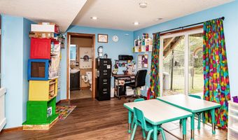 1704 31st Ave SW, Altoona, IA 50009