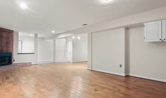 4100 DOWNING St, Annandale, VA 22003