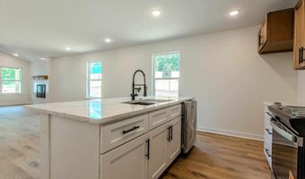 430 Main St, Bauxite, AR 72011