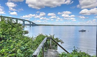 129 Seaside Dr, Jamestown, RI 02835