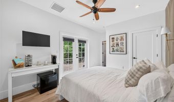 906 ALHAMBRA Ct, Orlando, FL 32804