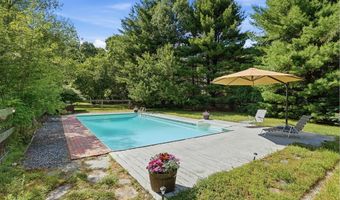 313 Berlin Rd, Bolton, MA 01740