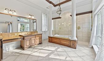 11646 N Oak Hills Pkwy, Baton Rouge, LA 70810