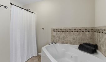 18 Holbrook Rd, Bedford, NH 03110