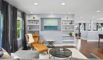 10 Roxbury Rd, Madison, WI 53704