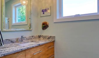 205 E SAVANNAH Rd, Lewes, DE 19958