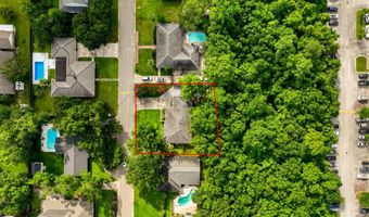 514 Sunset Dr, Bay St. Louis, MS 39520