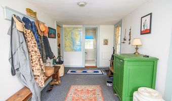 23613 FRONT St, Accomac, VA 23301