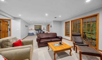 1955 Augusta Valley Ln SE, Ada, MI 49301