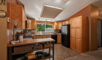 67422 Trout Ln, Bend, OR 97703