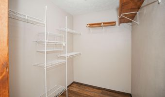 4825 Sycamore St, Aldrich, MO 65601