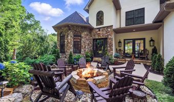 61 Mcintyre Dr, Asheville, NC 28803