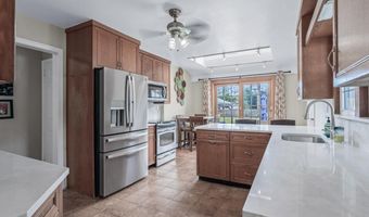 143 Oak St, Amityville, NY 11701