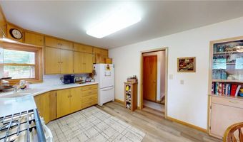 1402 W Clark St, Albert Lea, MN 56007