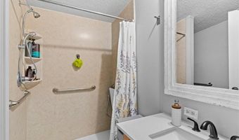428 W Cross St, Austin, IN 47102