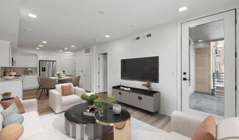 701 N HENRY St 206, Alexandria, VA 22314