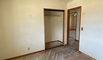 22764 Powhatan Rd, Apple Valley, CA 92308