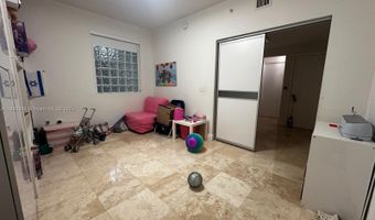 3330 NE 190 St 1215, Aventura, FL 33180