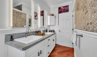 118 KAWAILANI St, Hilo, HI 96720