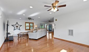 4382 3rd, Adrian, MI 49221
