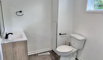 824 E Maumee, Adrian, MI 49221