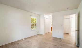 7 Tamarack Ct, Barnegat, NJ 08005