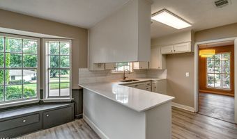 107 Woodgate Dr, Brandon, MS 39042