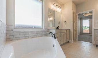 213 Navajo Trl, Alvarado, TX 76009
