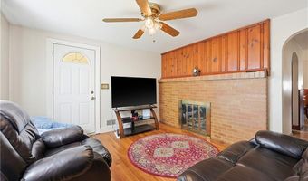 35 N Long St, Johnston, RI 02919