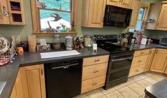 11 Maple St, Brattleboro, VT 05350