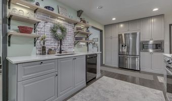 110 N Tresslar Ave, Bargersville, IN 46106